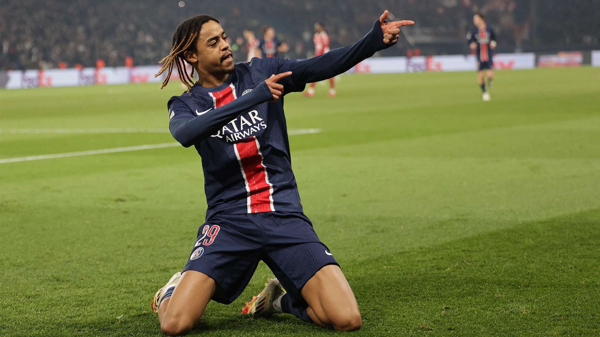 娱乐化的形 娱乐化的形