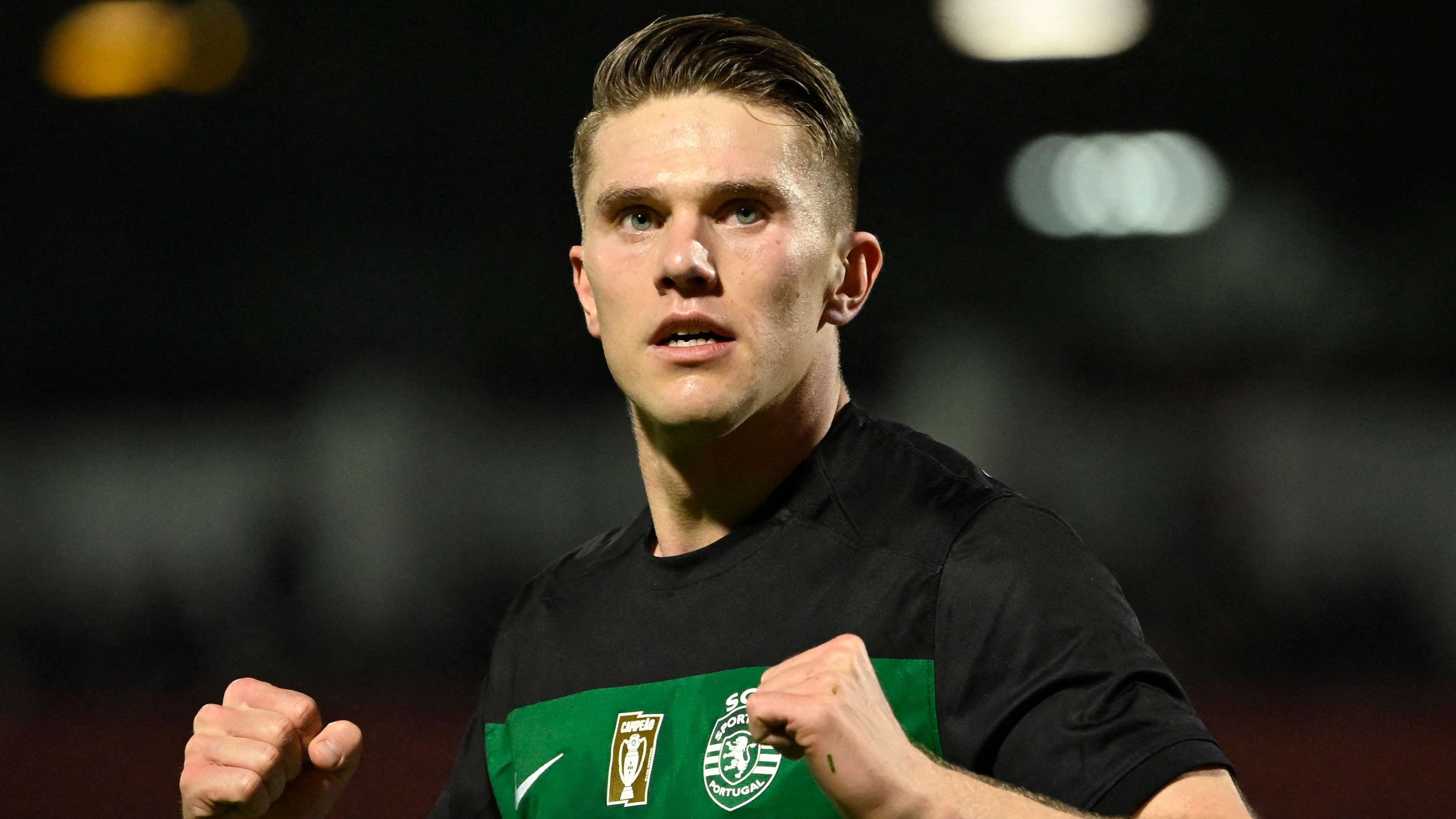 尤其是具有 尤其是具有